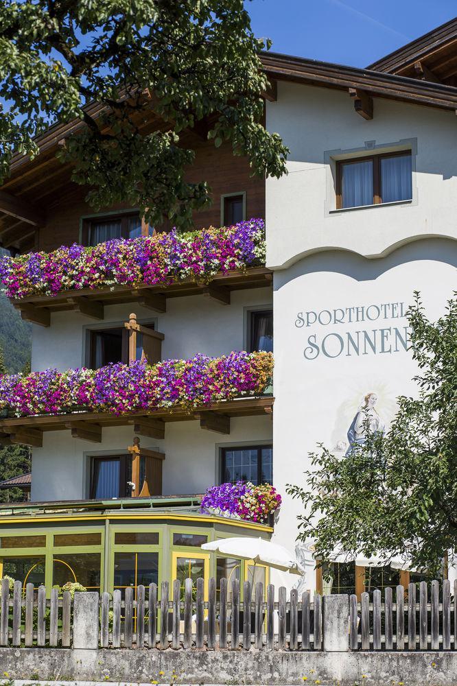 Hotel Sonnenuhr Kramsach Eksteriør billede