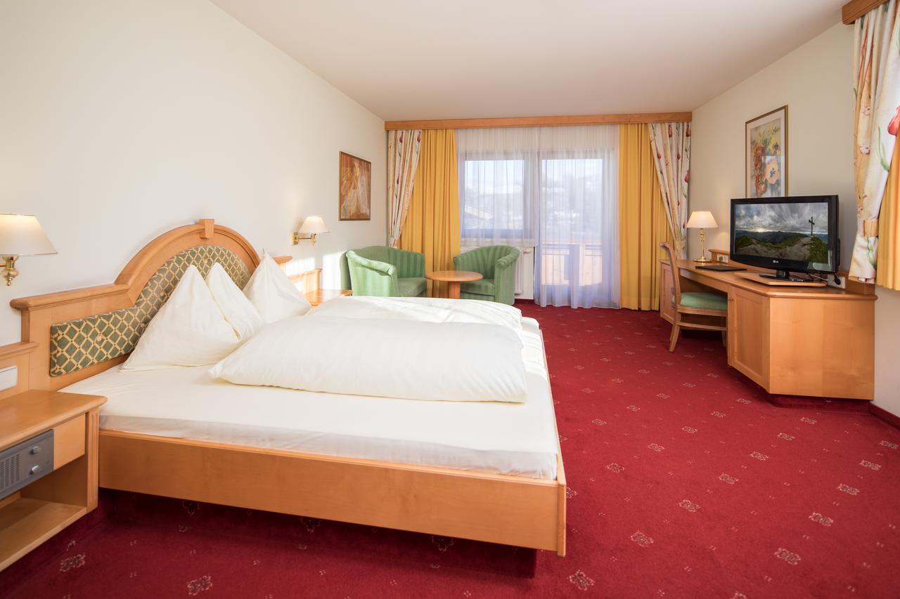 Hotel Sonnenuhr Kramsach Eksteriør billede